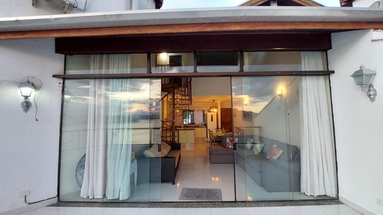 شقة Linda Cobertura Duplex, Pe Na Areia,Vista Linda. كاراغواتاتوبا المظهر الخارجي الصورة